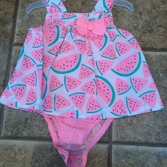 Outfits - Picture 3 of 8